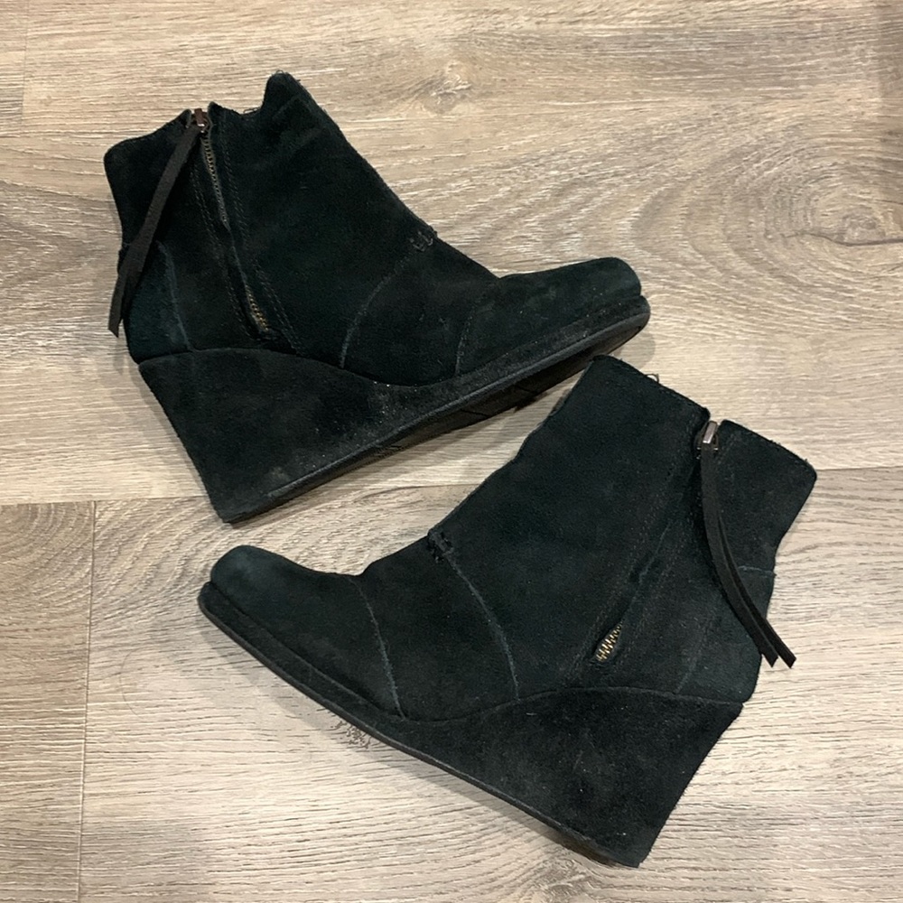 Tom Suede Black Zipper Wedge Booties